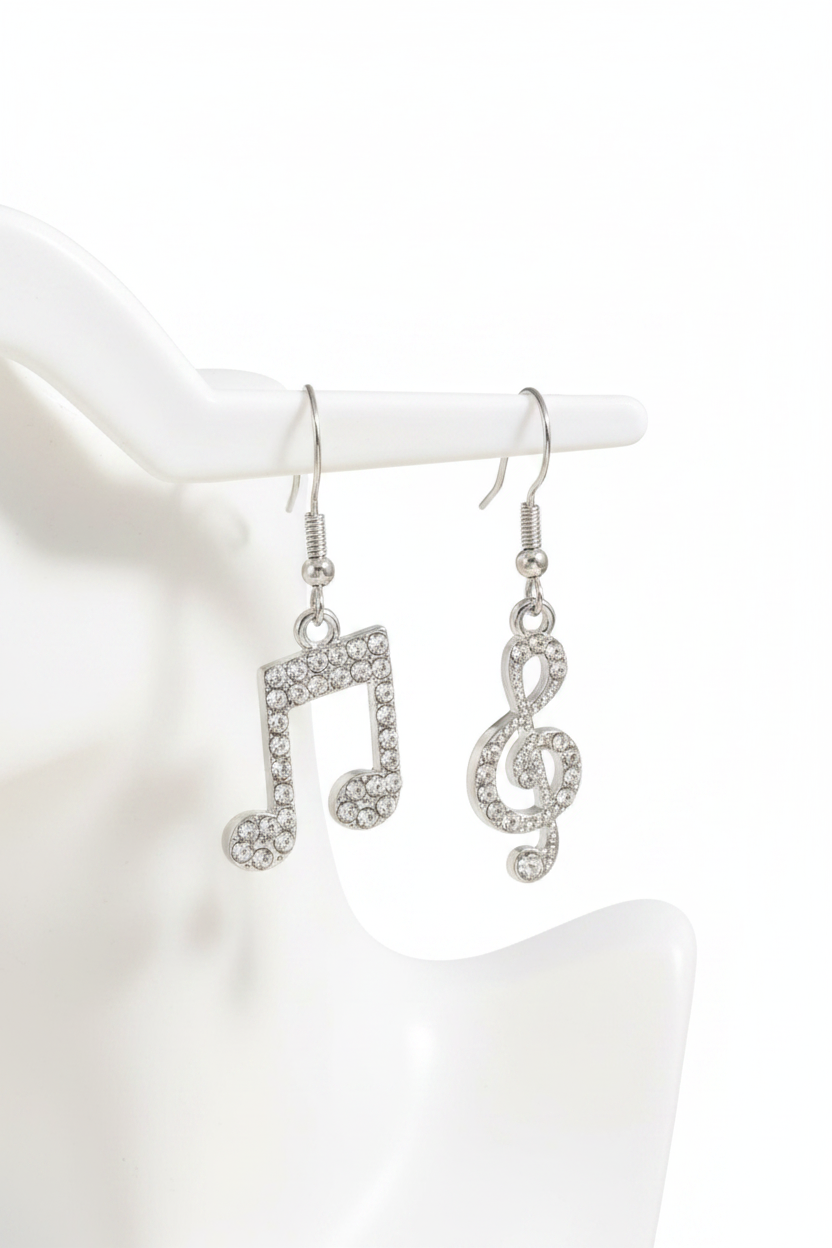 Music Note Earrings — манекен